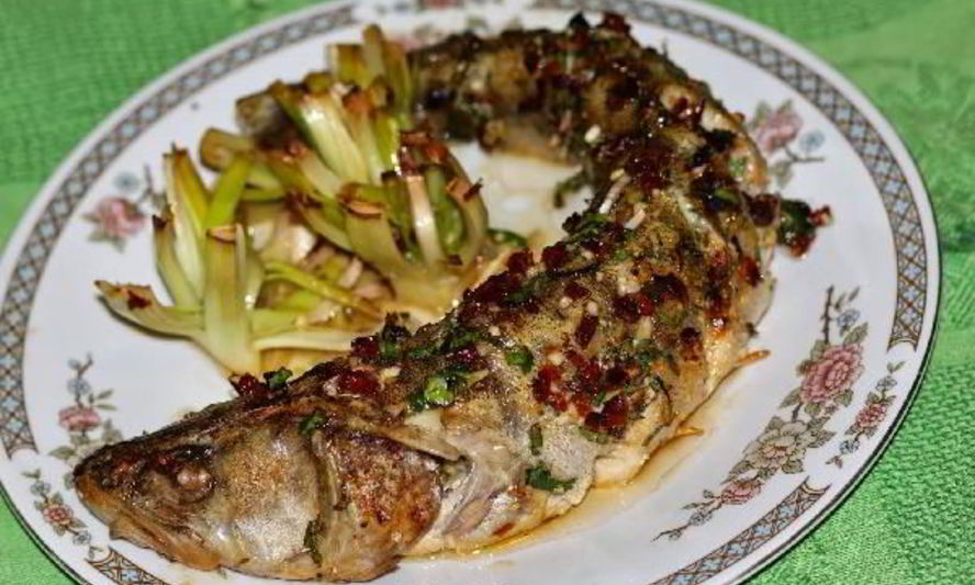 Рецепт судака, запеченого на итальянский манер