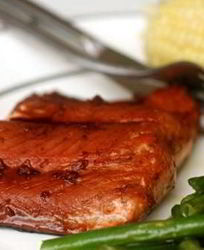 Запеченный лосось в гранатовом соусе