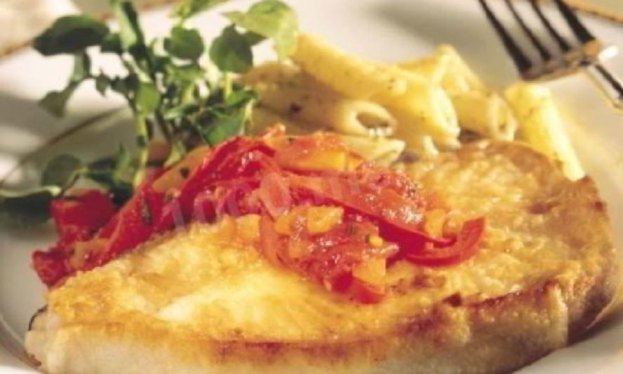 Рецепт жареного палтуса с помидорами и сладким перцем