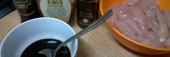 куриный шашлычок с кленовым соусом