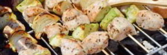 куриный шашлык по-гречески с соусом