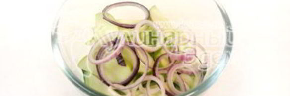 куриный шашлык с острым салатом