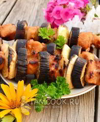 Куриный шашлык с овощами в соусе терияки