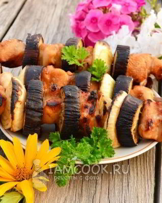 Куриный шашлык с овощами в соусе терияки