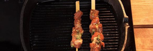 муу пинг — тайские свиные шашлычки