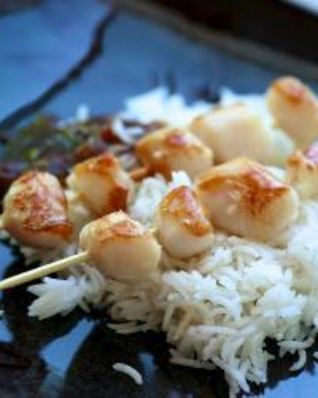 Шашлычки из гребешков с имбирным соусом