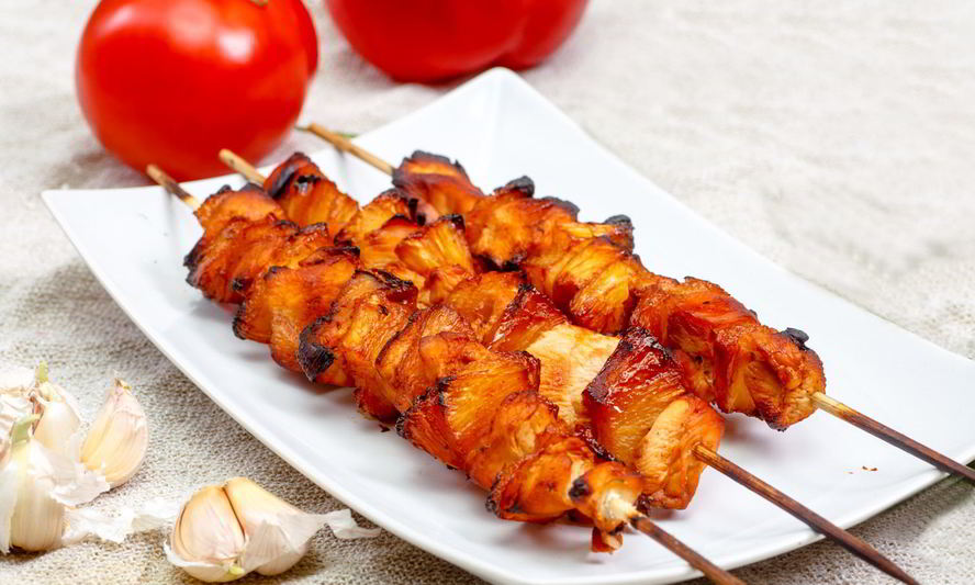 Рецепт шашлычков из куриного филе и ананасов