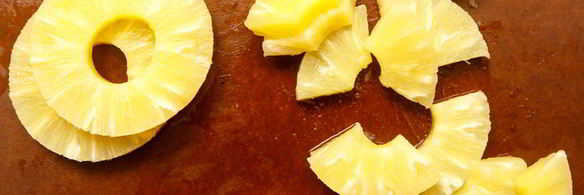 шашлычки из куриного филе и ананасов