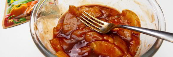 шашлычки из куриного филе и ананасов