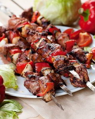 Шашлык из баранины на углях со сладким перцем
