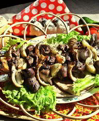 Шашлык из печенки с луком и фенхелем