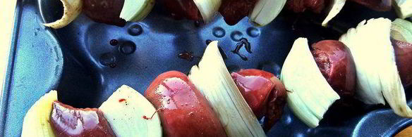 шашлык из печенки с луком и фенхелем