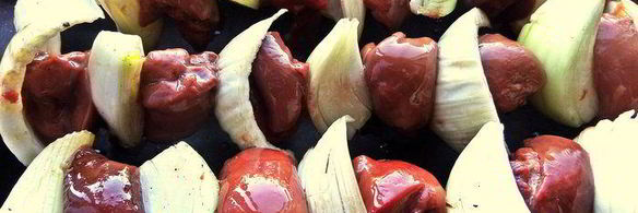 шашлык из печенки с луком и фенхелем