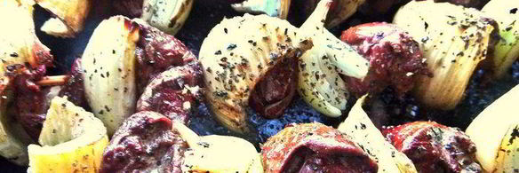 шашлык из печенки с луком и фенхелем