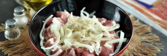 шашлык из свинины на сковороде