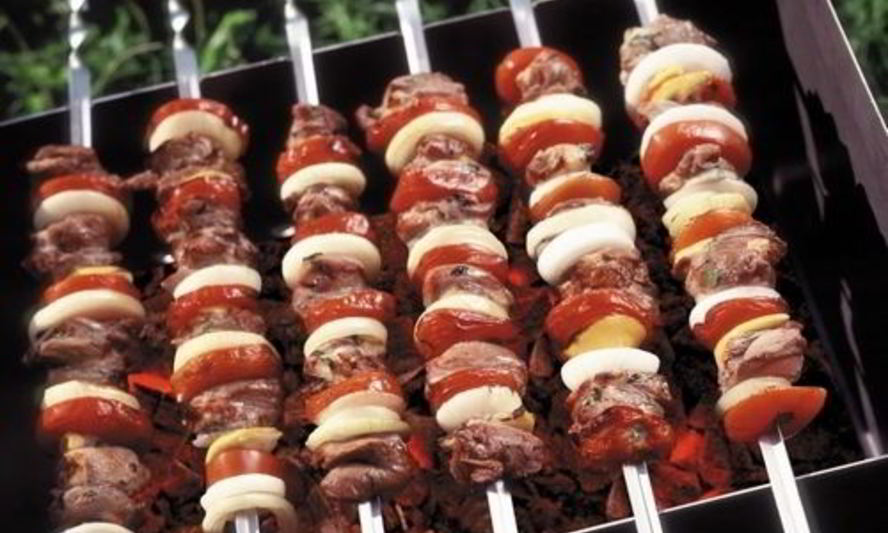 Рецепт шашлыка из свинины с базиликом в собственном соку
