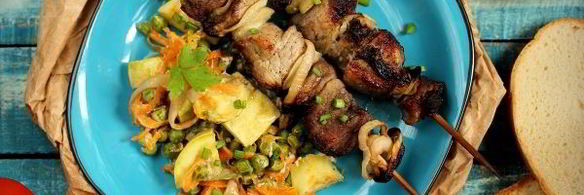 шашлык из свинины с овощами в духовке