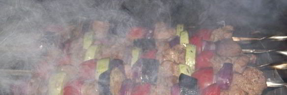 шашлык из свинины с овощами в луковом маринаде