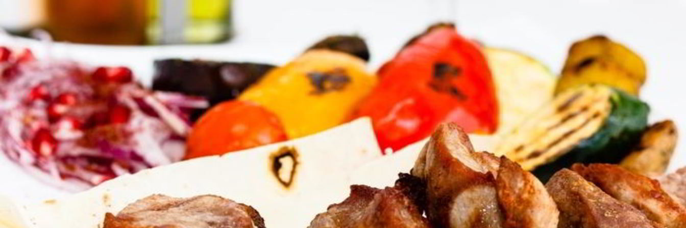 Шашлык из свинины с овощами