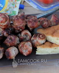 Шашлык из свинины в виде рулетиков