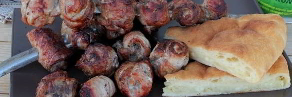 шашлык из свинины в виде рулетиков