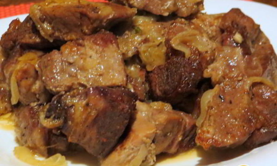 Рецепт шашлыка в духовке на подушке из маринованного лука