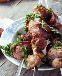 Шашлыки из баранины в гранатовом маринаде