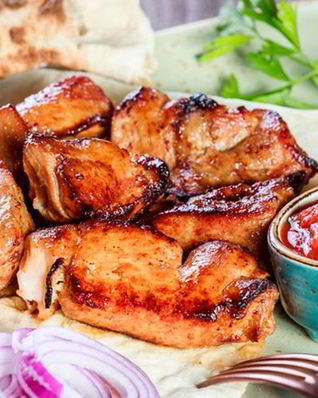 Свиной шашлык на красном вине