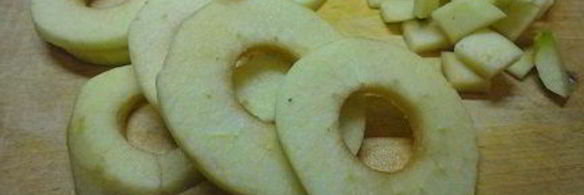 куриные стейки с яблоками