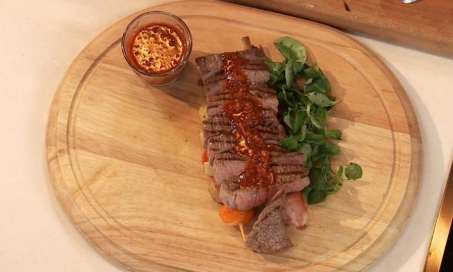 Рецепт микса-стейка с овощным шашлычком