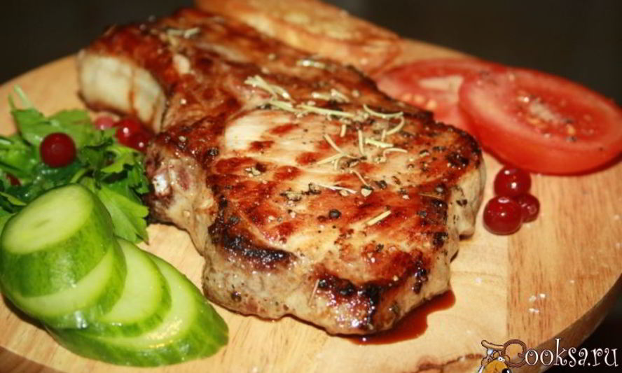 Рецепт сочного свиного стейка