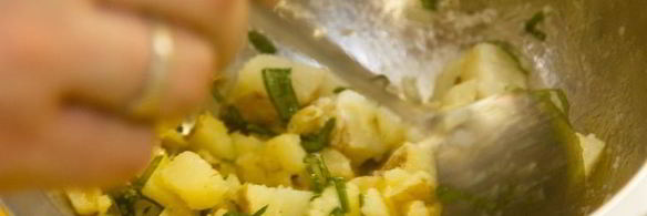 стейк из форели с картофелем