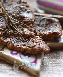 Стейк из говядины на сковороде