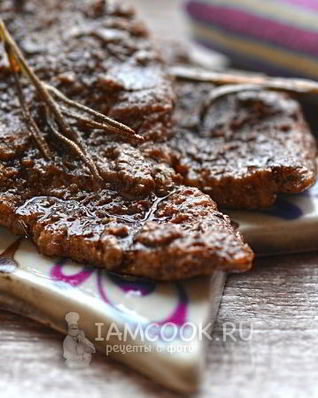 Стейк из говядины на сковороде