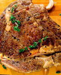 Стейк из говядины в мультиварке