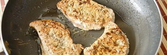 стейк из индейки на сковороде