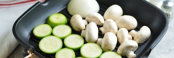 стейк из лосося с овощами-гриль