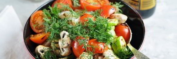 стейк из лосося с овощами-гриль