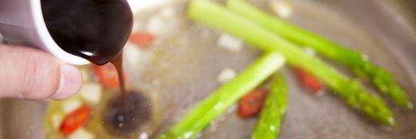 стейк из лосося с овощами