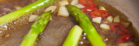 стейк из лосося с овощами