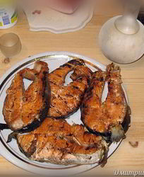 Стейк из семги на углях