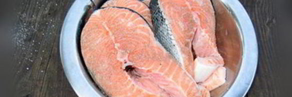 стейк из семги на углях