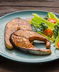 Стейк из семги в глазури терияки