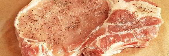 стейк из свинины на кости