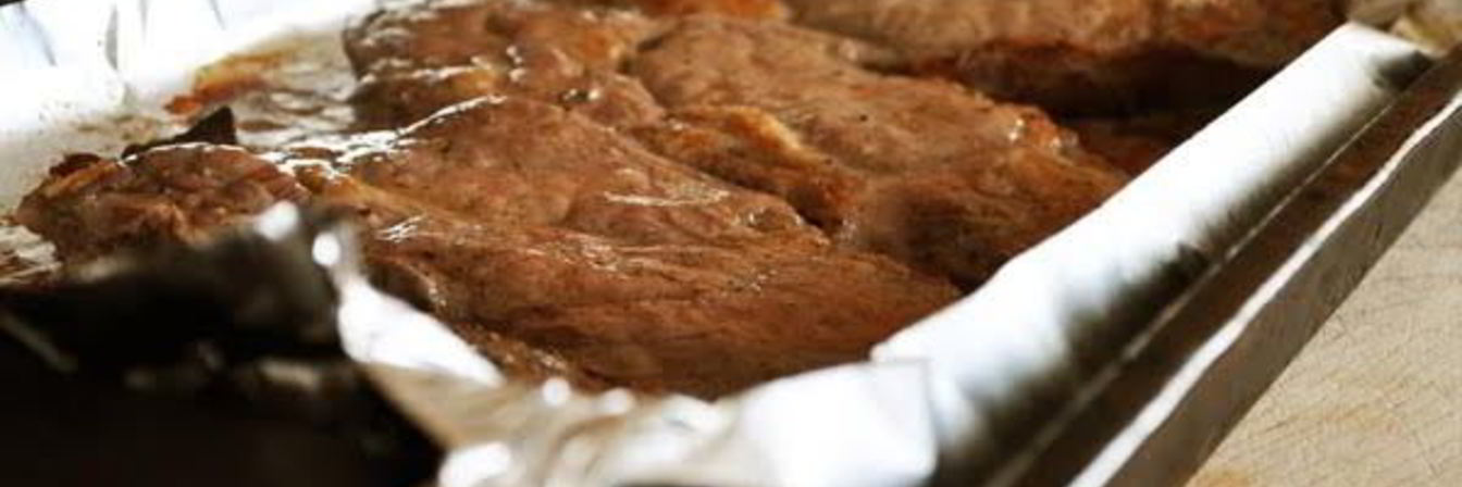 Стейк из свинины в духовке