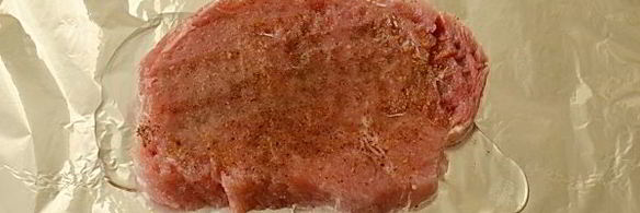 стейк из свинины в фольге