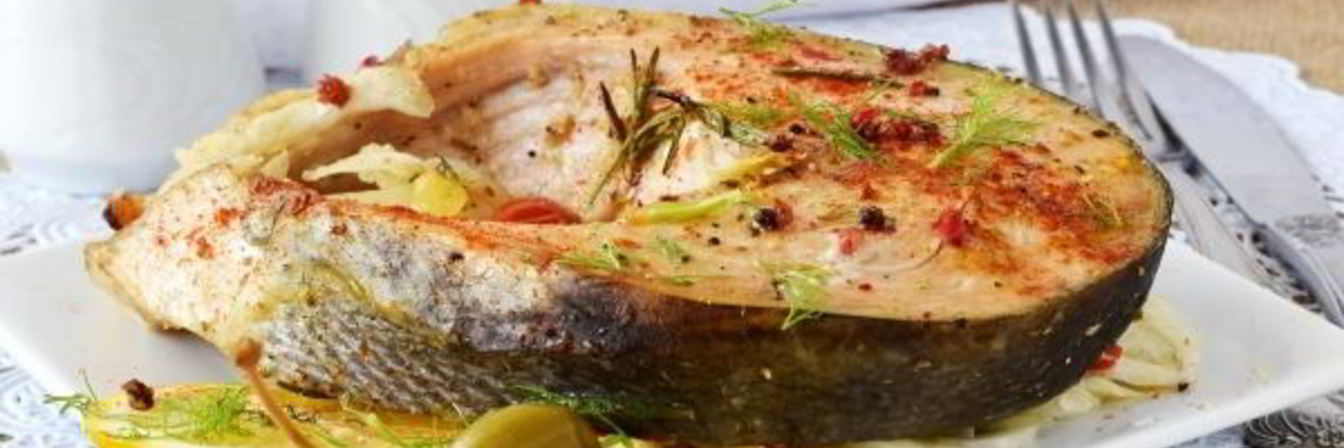 Стейк лосося в духовке