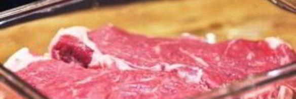 стейк, маринованный в луковом соке