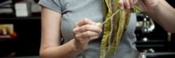 стейк на решетке