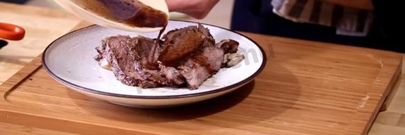 стейк рибай на сковороде